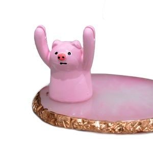Pink Pig Wood Place Card Holder Figurine